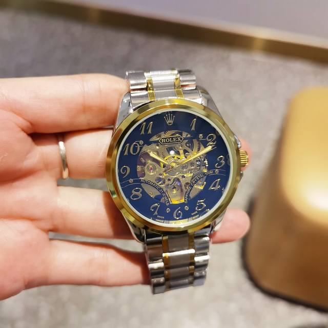 精刚表带十蝴蝶扣 ，劳力士一rolex，全自动机械机芯，蕴含最优质的材料与一丝不苟的工艺！超强矿物质幻彩玻璃，真空电镀，精密防水，直径：43Mm，厚度：12Mm