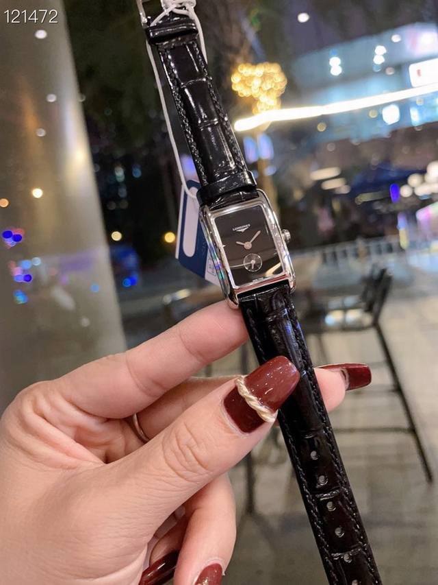 皮带 钢带 独家实拍，认准品质与细节 新款上市 浪琴表黛绰维纳系列石英女士腕表，意式生活邂后现代优雅，精致优雅知性，高端配置，搭配进口石英机芯，拱形玻璃镜面，精