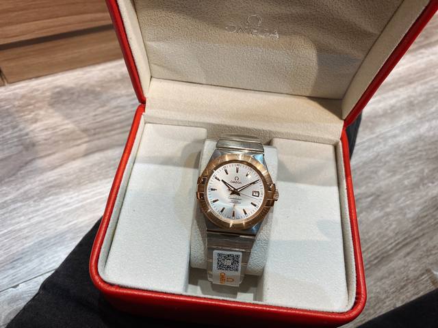 欧.星座系列全自动机械机芯..蓝宝石玻璃间玫瑰金色情侣款..背透机芯看好质量