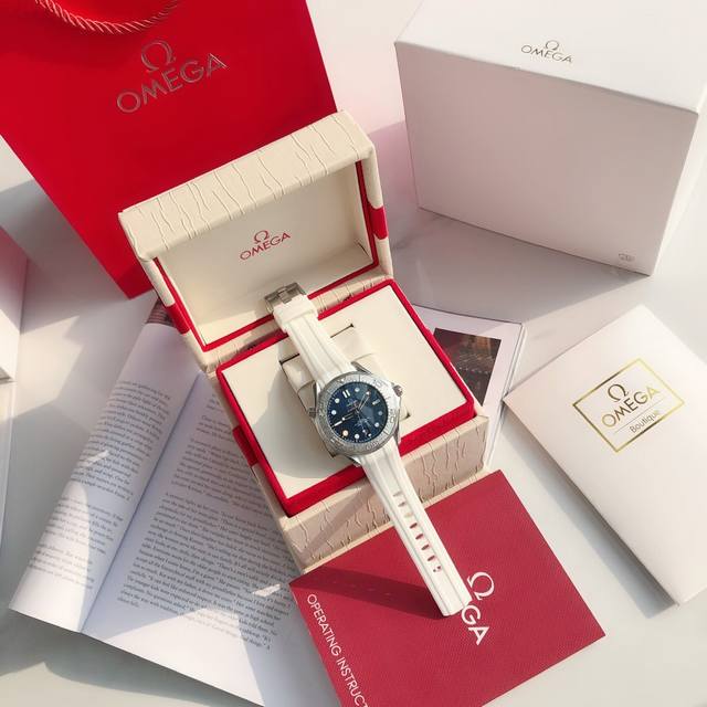 Gd品控官方同步，正品限量版、007、纪念版海马系列整备升级来袭 强势爆款，钢性男儿Gd品控全新海马系列限量、纪念版、007系列腕表到货根据官方同步、细节深究原