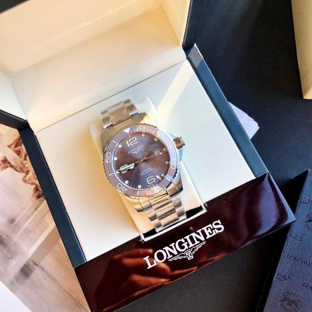 浪琴牌灰水鬼批 。Gd版西铁城大量回货 强势爆款，潜水必备 2020年度批 。Gd强势升级爆款，41Mm康卡斯胶带款男士腕表珊珊而至作为品牌方力荐爆款，康卡斯得