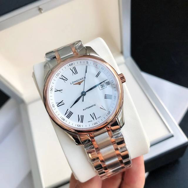 Gd品控，2021年度升级爆款 名匠系列40Mm腕表 升级1：原装同步40Mm表径 升级2：拱形双卜蓝宝石玻璃 升级3：秉承批 。Gd三码合一 升级4：大厂工艺