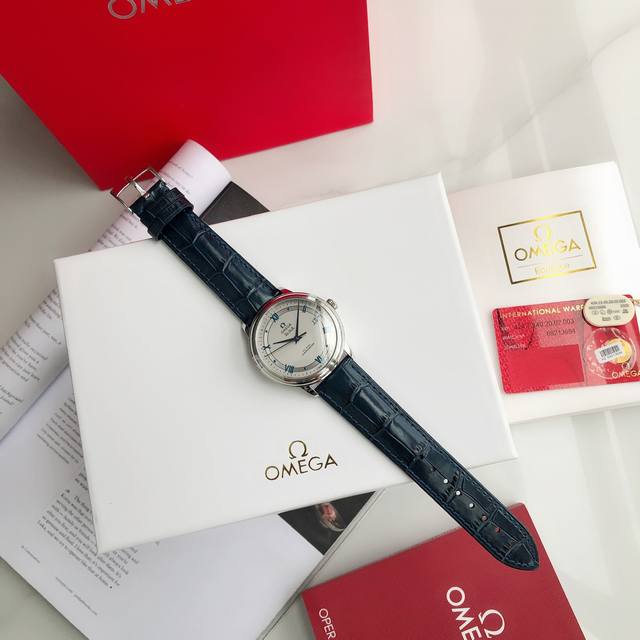 Gd品控，2023年度升级重磅爆款 碟飞系列男士腕表 休闲简洁 经典爆款 继批 。Gd出品去年碟飞系列停产后，该厂坚持不懈秉承以更优价、更亲民的理念，耗费近一年