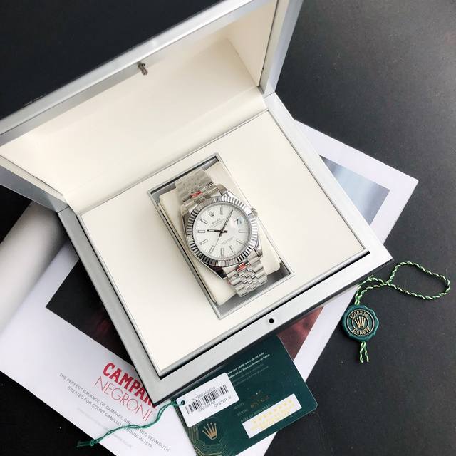 官方同最新版本双头粒日志系列 批 。Gd品控，三码合一官方同步全新保卡 条丁面 2020全新日志型41Mm男士腕表升级到货官方同步原装热卖爆款，41Mm表径更具