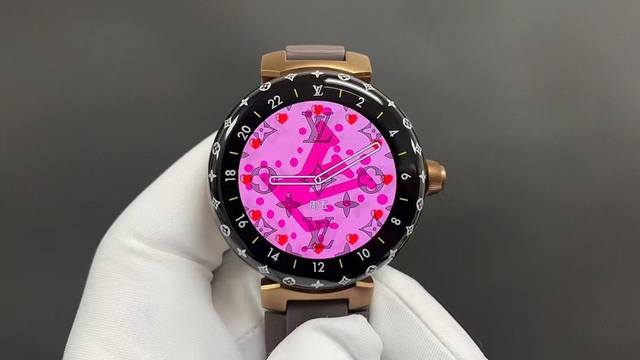 Lv三代智能手表 原版开模1:1 细节体现 360度无死角对标原版 1.2英寸圆形amoled全触屏，分辨率390*390 旋转式功能性表冠和按钮 电池寿命:正