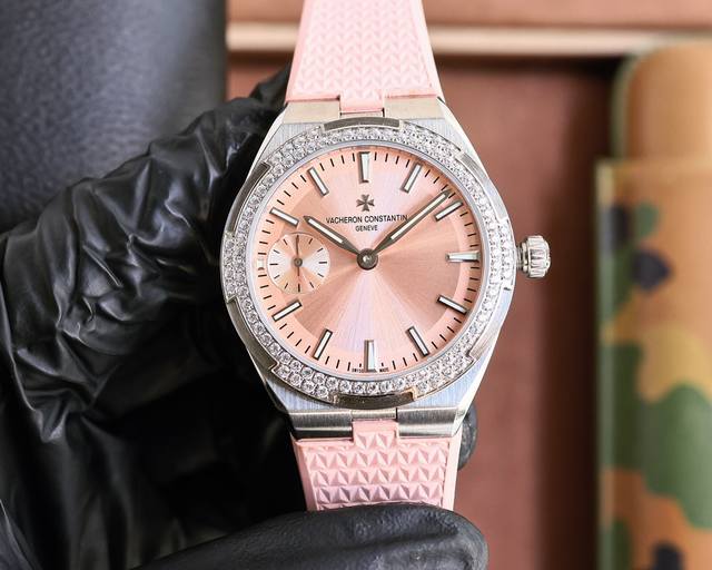 白壳 电度+50 钻+100 重磅来袭原装同步 1表3带1表3戴并附送原版样式表盒方便收纳 Vc江诗丹顿纵横四海系列 V 2305V 女款腕表 表壳 表径37×