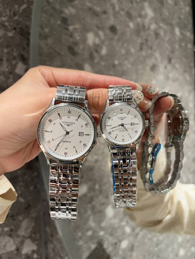 白 金 钢带+20。 最新经典浪琴-Longines 情侣对表 原装进口石英机芯 钢化玻璃 316L精钢表壳 直径男40Mm女30Mm 厚8Mm如果今天的阳光停