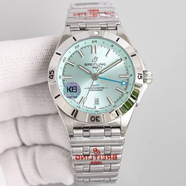 统一价 百年灵breitling，机械计时系列a32398101M1A1！ Chronomat Automatic Gmt 40 重磅来袭！ 1这款双时区腕表盘