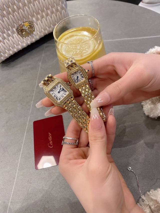 批白 .金 麦家mj 卡地亚-Cartier全新升级版卡地亚猎豹panthère De Cartier 卡地亚猎豹系列以精致灵动的造型 摩登现代的风格 诠释自信