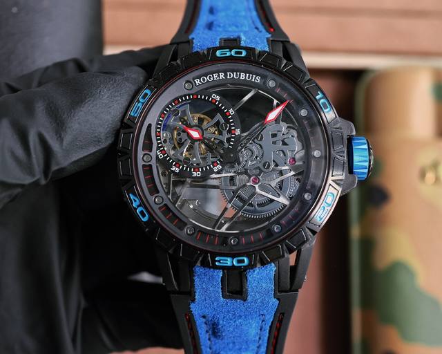 白壳 玫黑 罗杰 杜彼 Roger Dubuis 豪爵 Excalibur 王者系列 自动上链机芯，表壳：46毫米 , Sapphire Crystal Car