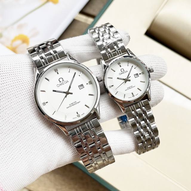 玫 钢带+20。 欧米茄 情侣对表 原装进口石英机芯 矿物质玻璃镜面 316L精钢表壳 直径男40Mm女30Mm 厚8Mm如果今天的阳光停止了它耀眼的光芒。那么