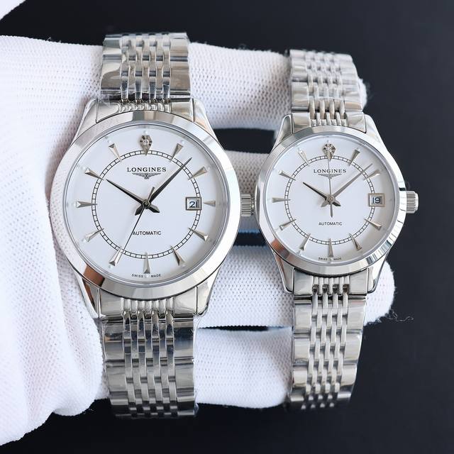 实物拍摄浪琴 Longines 最新情侣机械对表 原装进口日本西铁城8215全自动进口机械 请认准机芯图 精准走时 316L精钢表壳 传统三针设计 有进口小牛皮