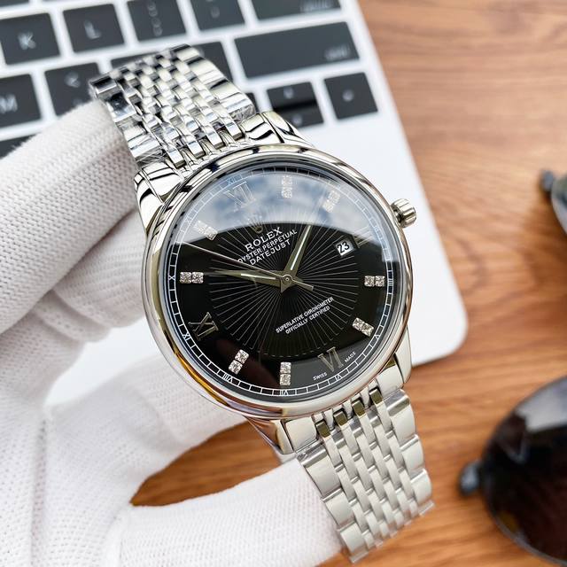 白壳 金 钢带加20 实物拍摄 台湾厂，劳力士3D立体感锅盖玻璃腕表耗时长达12个月，采用进口西铁城原装8215机芯，每小时振频28800次，零返修质量。直径4