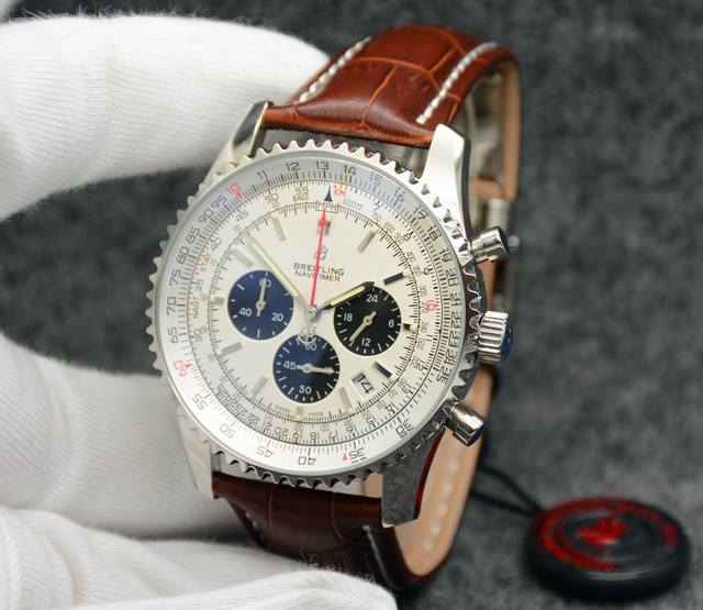 金20，钢带20 百年灵经典男士腕表精钢材质打造表壳，内置进口石英机芯，走时精准，性能稳定！经典表盘设计，搭配高级橡胶 进口真皮表带精钢表扣！腕表品牌致力推荐！