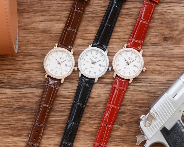 白 金 钢带20陶瓷40 浪琴-Longines简约大气女款 进口石英机芯 矿物质玻璃镜面 316L精钢表壳 直径30Mm厚8Mm 该款腕表备受女性喜爱，在不同