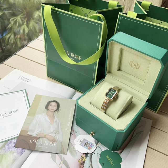 Lola Rose罗拉玫瑰方糖小绿表，新款新奢华小众高级感！ 最新四色齐！绿玛瑙，孔雀绿，岩玉粉，黑砂石！！ Lola Rose以全新面貌演绎品牌经典之作，设计