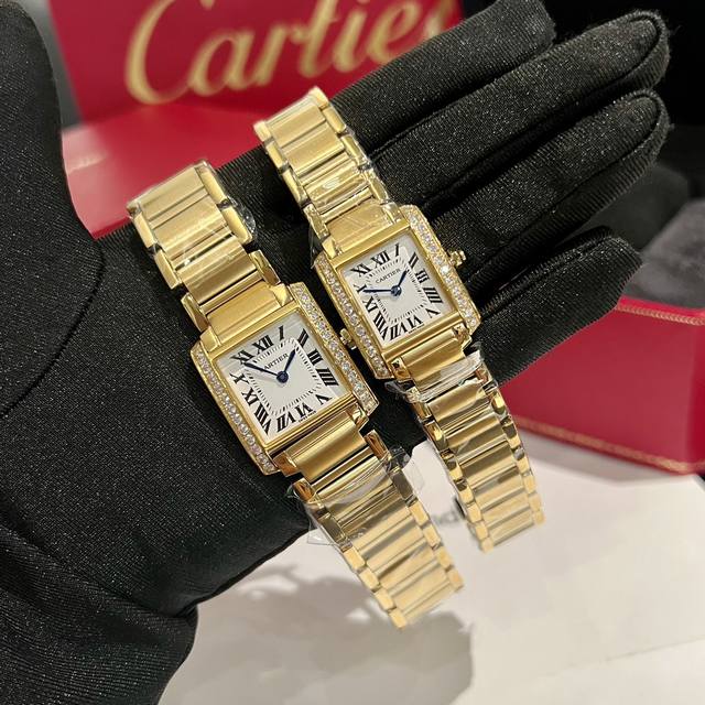 白 金 . 钻20 卡地亚法国坦克系列tankfrancaise，瑞士石英机芯，316L精钢表壳表链，钢化水晶镜面，宝石圆珠表冠，中号： 宽度27Mm 长度32