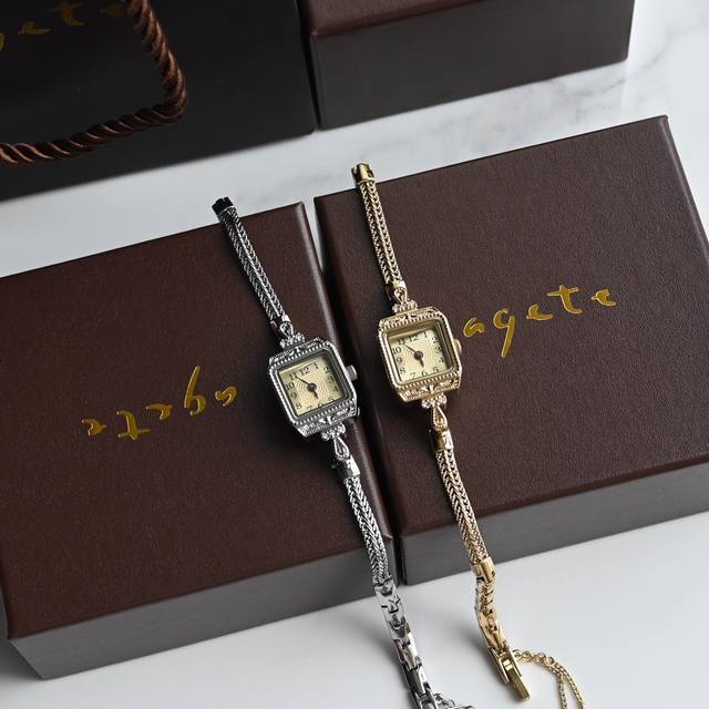 原单agete阿卡朵爆款复古小手表 日本轻奢品牌1990年成立，中古表的领导者 时尚复古的彰显了中古表的所有不可复制的优势～ 经典中的必备品，Agete了解这个