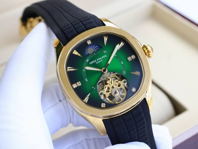 百达翡丽pp 男士腕表 顶级版316L精钢表壳，表带采用进口小牛皮表带，搭载全自动进口机械机芯，矿物质防刮镜面玻璃，尺寸：直径42Mm厚12Mm 精致传承真实效