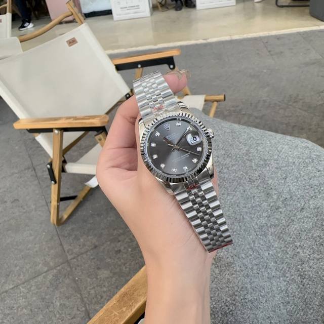 白 劳力士 日志 系列经典女款31男款38 实芯三珠钢带-原装压扣 小红书火爆推荐 设计显出独特高贵优雅女神气质！316精钢表壳搭配施华洛世奇水晶钻石，纯手工镶