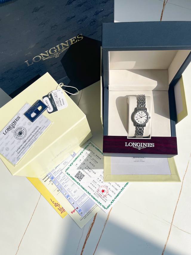 钢带白 金 #中古浪琴小金表 浪琴中古表，Vintage西洋longines简约小金豆，简直太别致了！小尺寸26Mm低调又不失细节的美，表盘刻度也太纤细秀气了吧