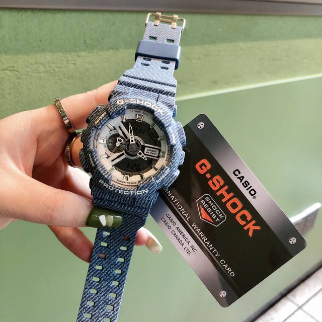 销量之王 转图必卖 超级爆款 平价好款 这些都是它的知名词dw和卡西欧各有各的风格 特别适合追求潮流的年轻人首选！ 合适男女 情侣 学生 潮男 潮妞们佩戴 大表