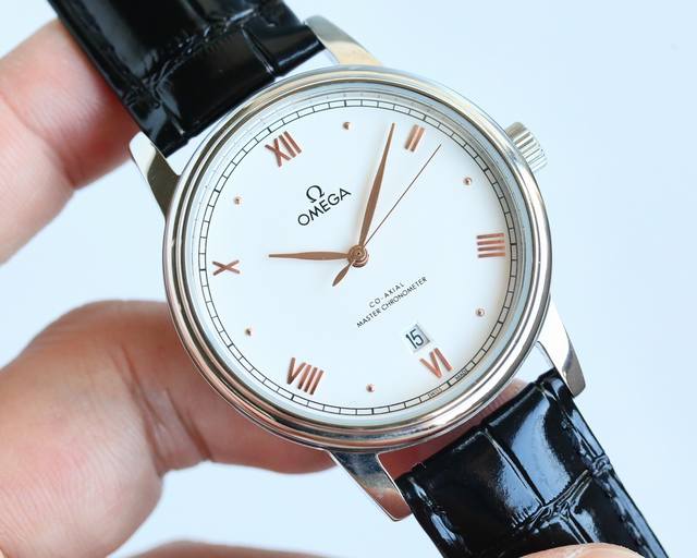 8215-白壳 金 2824-白壳700金750 Sy出品，欧米茄-碟飞系列-正品开模，字面与正品一致采用太阳纹，弧面时刻丁，玻璃升级为高清拱型双卜蓝宝石玻璃