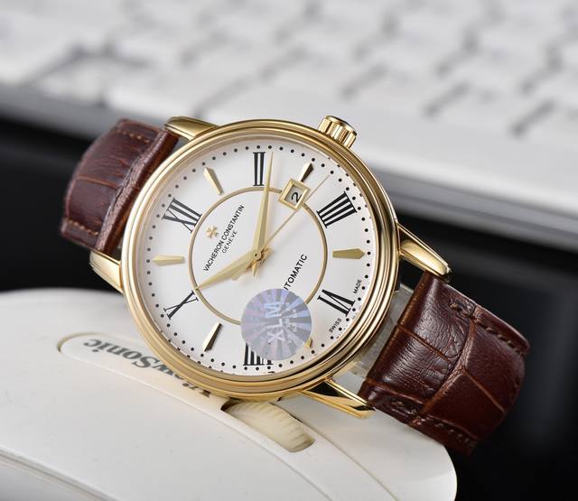 白 金 。 新品江诗丹顿贵族的艺术品！搭配进口2813机械机芯进口316精钢！耐磨防刮玻璃！搭配西铁城821A机芯、蓝宝石玻璃！搭配意大利进口小牛皮！简约而不简