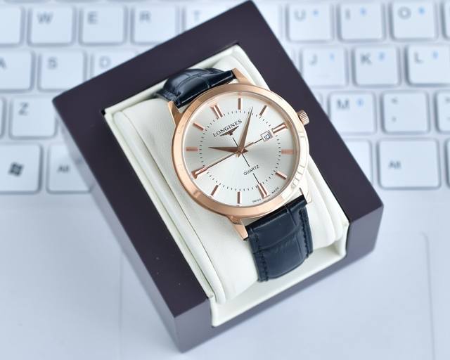 金+20钢带+20 。浪琴-Longines精品情侣对表携手而来，简约精致，品质精湛，热卖全城。采用进口石英机芯，顶级316精钢表壳，进口小牛皮表带，矿物质超强