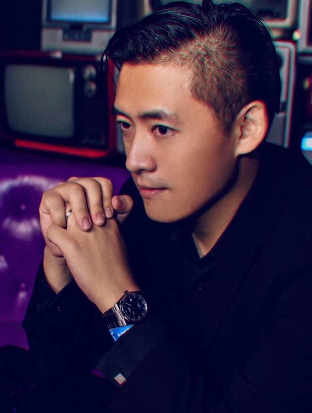 调价 金+30 独家原单到货原单品质三码合一～非市场普通品质认准细节三码合一开关生耳 最新款，T137 最新款。 秉持创新源于传统的品牌理念，天梭表推出一款配备