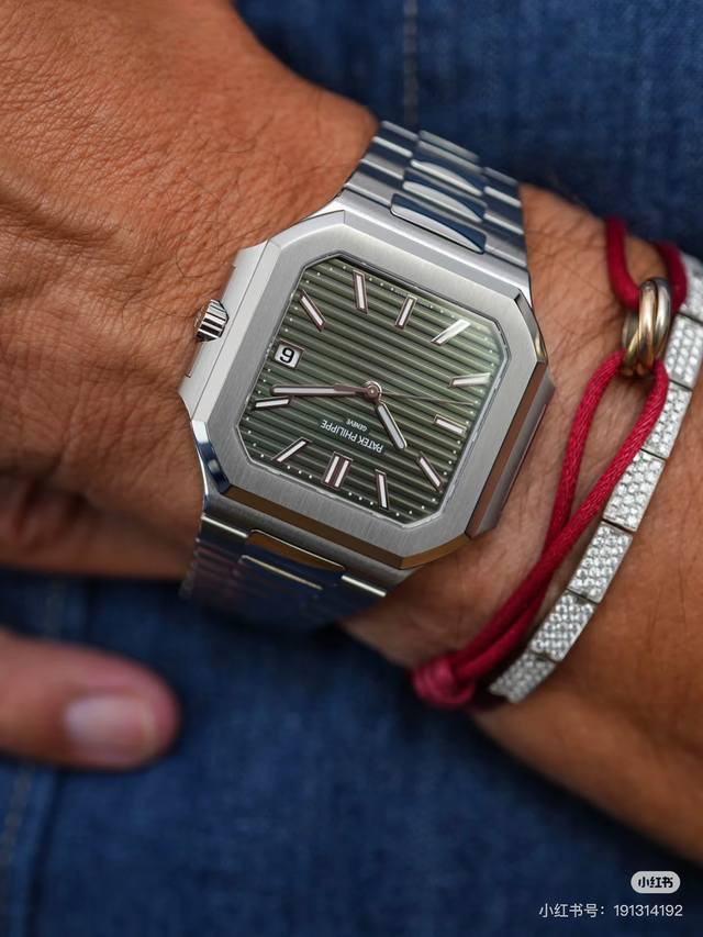 白 金 Tw Factory百达翡丽重磅推出新系列Cubitus 5821腕表 这款Cubitus手链及表盘，既经典又时尚，优雅与高级感完美平衡。 亮点特色：1