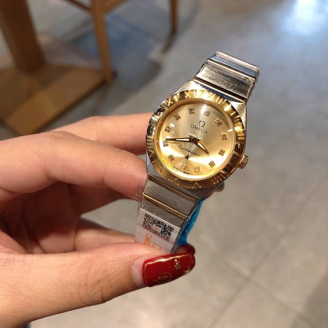 情人节热卖推荐 欧米茄Omega经典款式 永恒不变 双鹰星座系列女表，采用高级进口石英机芯，蝴蝶双按表扣。 矿物质耐磨玻璃材质，表里如一 独具匠心！尺寸：28M