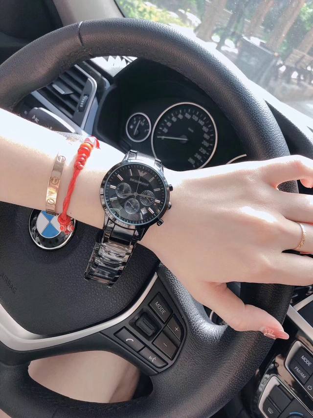 品牌阿玛尼Armani 型号：Ar2458白面Ar2448蓝面 Ar2434黑面 进口石英机芯'矿物强化玻璃镜面'不锈精钢表带隐形双锁扣'三眼计时日期窗口'巴塞
