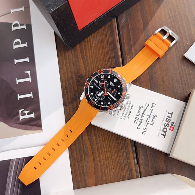 胶带系列，天梭T120六针最新款，原单正品，蓝宝石玻璃，原装瑞士机芯，表盘圈口可转动。316L精钢，表径45Mm！蓝宝石玻璃镜面。防水300米！三码合一，专柜全