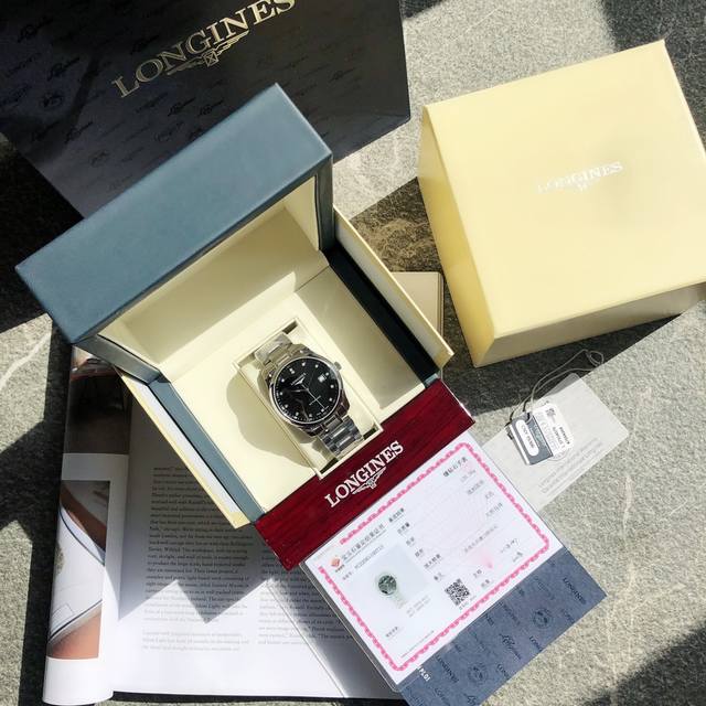 顶级牛货！浪琴“名匠真钻款”原装，百年经典，超薄设计风格呈现佩戴者腕上十足的简约品质。表径40Mm，银色三折式安全表扣和按压式开启装置、“背透”瑞士全自动机械机