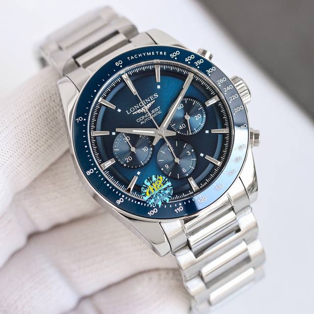 皮带 钢带+50 新品 浪琴 Longines-浪琴康卡斯悦动凭借其独特的设计，实用的功能和舒适的佩戴体验，成为了一款备受推崇的精品时计。 1字面是独特的“熊猫