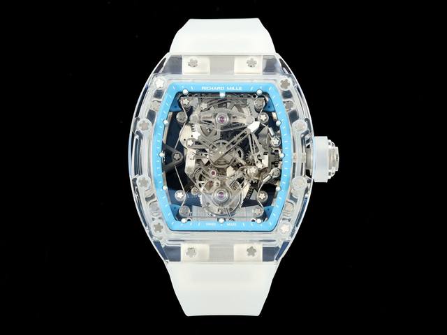清透的终极Richard Mille Rm 2蓝宝石水晶陀飞轮腕表轻薄、透明是现代工艺的两大趋势，看上去简约经典设计要比又乱又复杂要好很多。现今，要做出符合大众