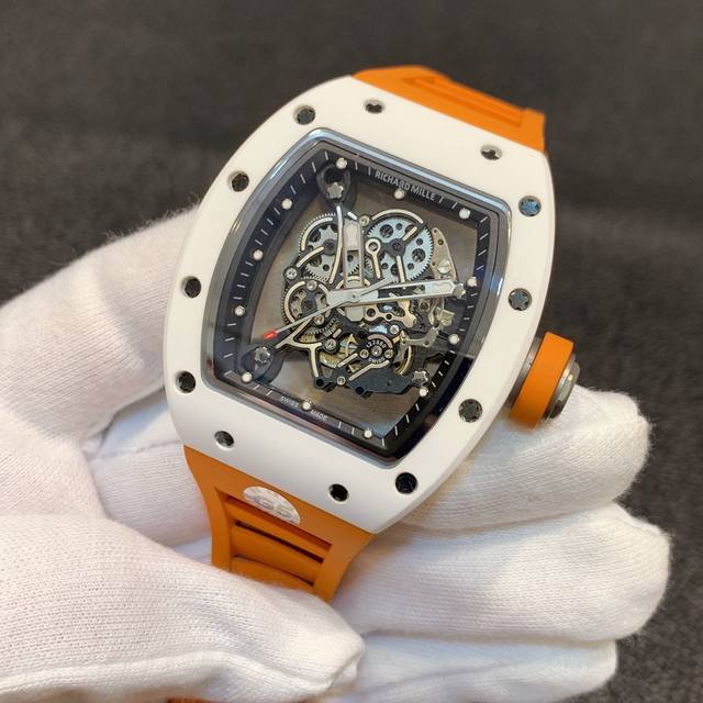 独家实拍，认准品质与细节 匠心力作 成就无限经典理.查德米尔Rm055白陶瓷系列硬汉腕表！五大“毒”步表林之处 1市面唯一拥有原装开模的Rm副本。尺寸与正品同为