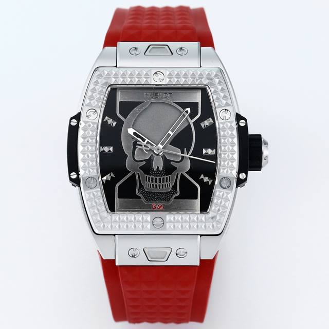 Tw新品首发恒宝 宇舶 表 Hublot X43 Tw独家首发打造最强1:1完美复刻.参数与正品同步 尺寸：表经42Mm 厚度13.8Mm同步正品尺寸 机芯：与