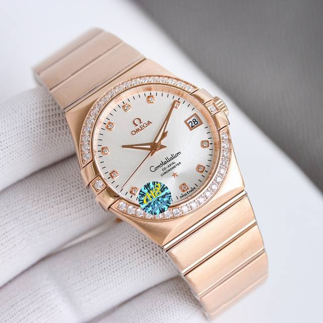 白钢 ，间金 ，全金 ，钻圈50，罗马钻圈150 Om+Factory 性价比首选 以经典之名，彰显非凡。38毫米欧米茄第四代星座系列男土腕表将星座系列的独特魅