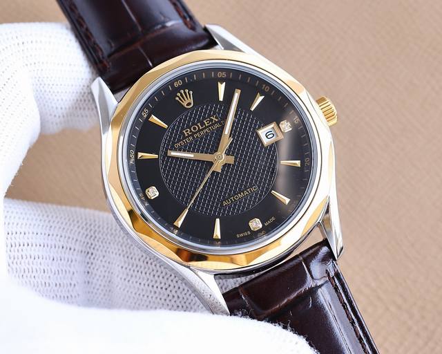 金白同价： 钻+50 钢带+50 新款特推：劳力士 这款腕表承载了劳力士很多的经典元素：这个系列腕表腕表自诞生之日，就一直是劳力士最具标志性和辨识度的表款，彰显