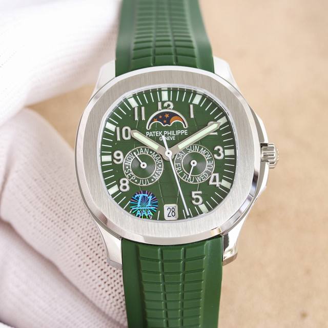 统一 雷王百达翡丽5261R-001最新款笑脸手雷男女通用！ 百达翡丽Aquanaut系列推出首款新增便捷实用的复杂功能腕表5261R，再度绽放休闲优雅魅力！