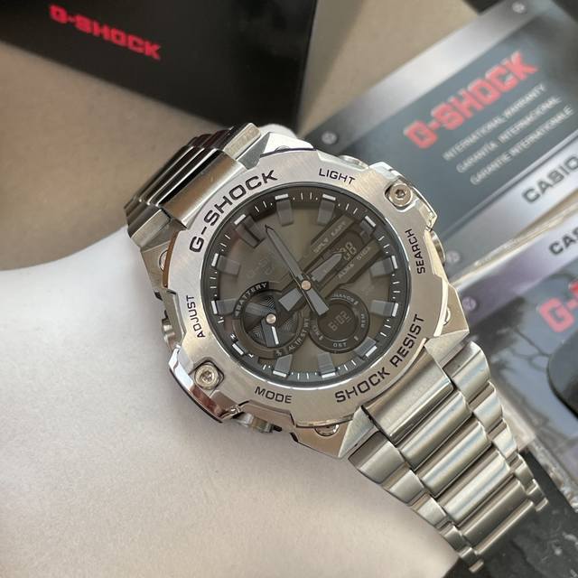 元 王一博代言！卡西欧Gst-B400 以钢韧并济的强悍实力制霸腕间 Gst-B400 以轻薄组件加以碳核心防护构造，保持了耐冲击性的基础上，实现了零部件的精巧