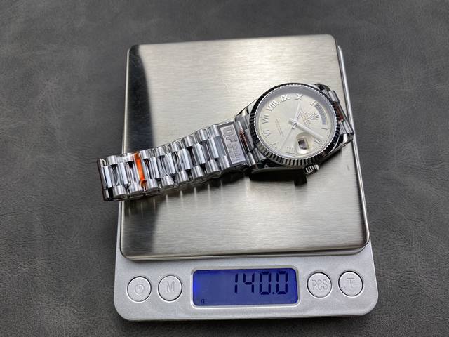 G Qf 配重 劳力士 星期日志 双历36Mm 重量158G装2836机芯 重量 G装3255机芯 男女通用款，不掉皮，可包金！